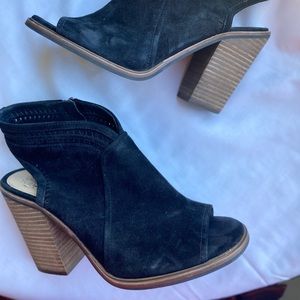 Black Suede Vince Camuto Ankle Boots 9.5